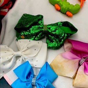 Jojo siwa bows